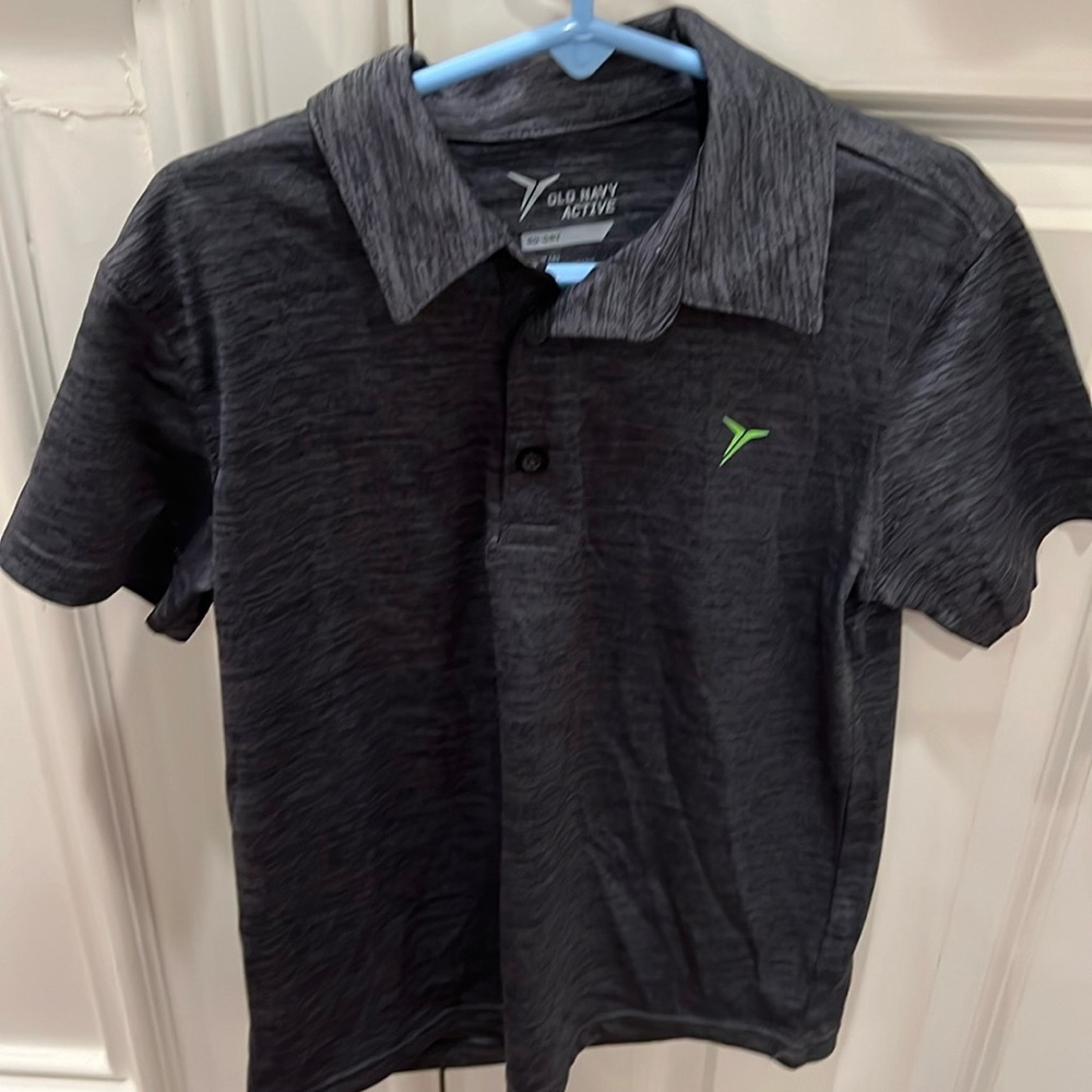 Old Navy polo active go dry material size X small five like new condition